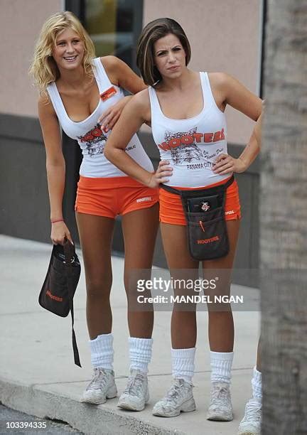 hooters waitress|61 Hooters Waitress Stock Photos & High.